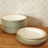Assiette vintage liseré doré 